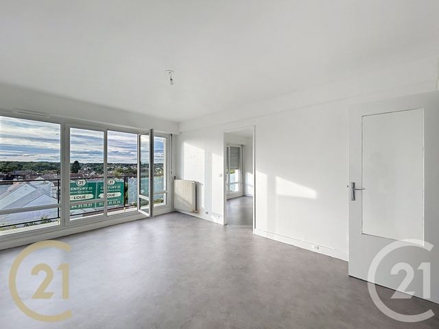 Appartement F3 à louer - 3 pièces - 65 m2 - Veneux Les Sablons - 77 - ILE-DE-FRANCE