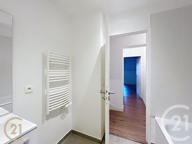 Appartement F3 à louer - 3 pièces - 68,12 m2 - Moret Sur Loing - 77 - ILE-DE-FRANCE