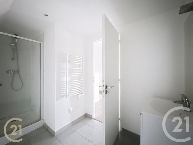 Appartement F2 à louer - 2 pièces - 41,26 m2 - Moret Sur Loing - 77 - ILE-DE-FRANCE