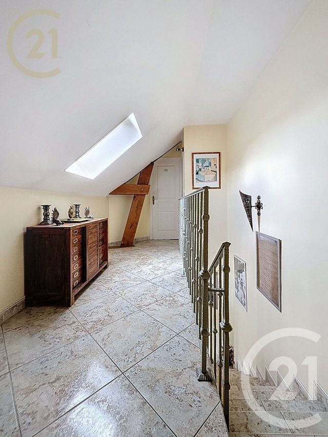 Maison à vendre - 9 pièces - 143,99 m2 - Moret Loing Et Orvanne - 77 - ILE-DE-FRANCE