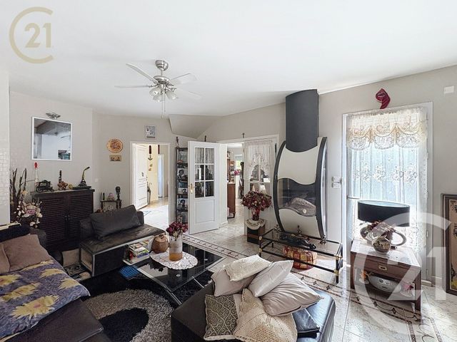 Maison à vendre - 9 pièces - 143,99 m2 - Moret Loing Et Orvanne - 77 - ILE-DE-FRANCE