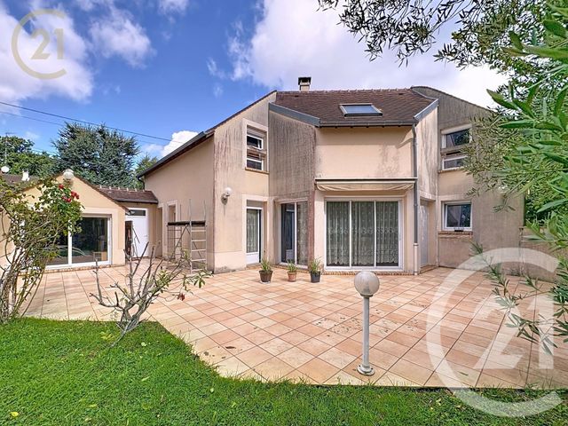 Maison à vendre - 9 pièces - 143,99 m2 - Moret Loing Et Orvanne - 77 - ILE-DE-FRANCE