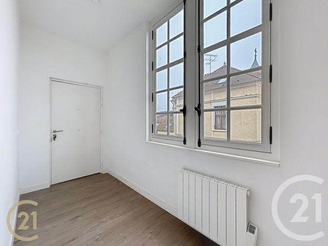 Appartement F3 &agrave; louer - 3 pi&egrave;ces - 58,01 m2 - Moret Sur Loing - 77 - ILE-DE-FRANCE