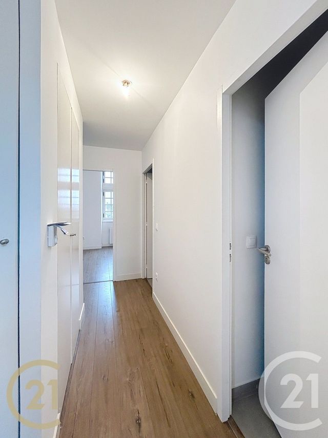 Appartement F3 &agrave; louer - 3 pi&egrave;ces - 58,01 m2 - Moret Sur Loing - 77 - ILE-DE-FRANCE