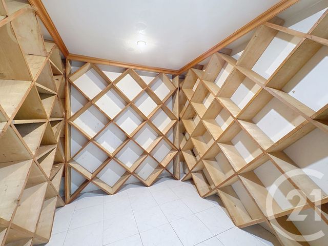 Maison &agrave; vendre - 6 pi&egrave;ces - 211,25 m2 - Moret Loing Et Orvanne - 77 - ILE-DE-FRANCE