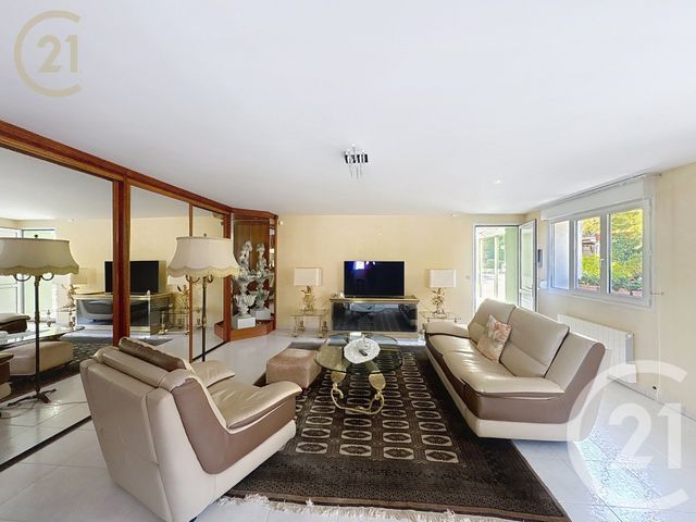 Maison &agrave; vendre - 6 pi&egrave;ces - 211,25 m2 - Moret Loing Et Orvanne - 77 - ILE-DE-FRANCE