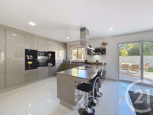 Maison à vendre - 7 pièces - 148,40 m2 - St Sauveur Sur Ecole - 77 - ILE-DE-FRANCE