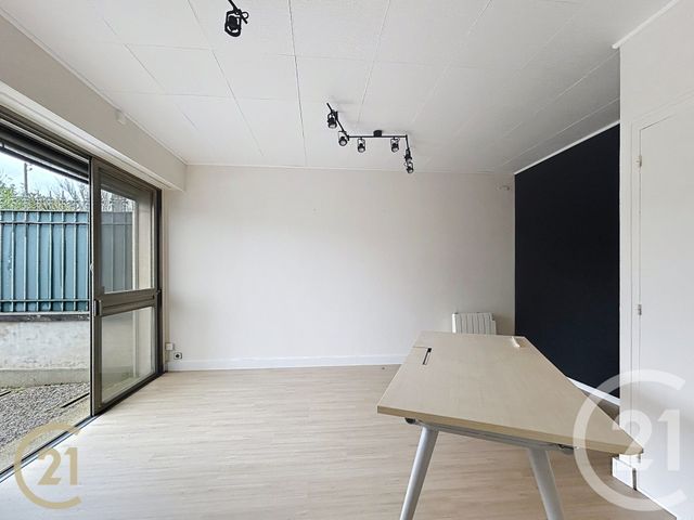 Appartement Local &agrave; louer - 2 pi&egrave;ces - 55 m2 - Champagne Sur Seine - 77 - ILE-DE-FRANCE