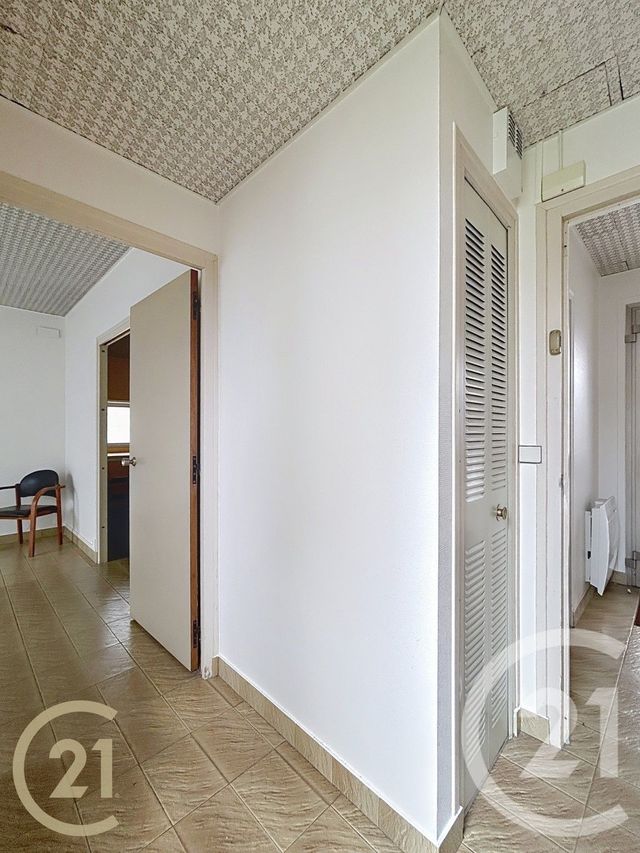 Appartement Local &agrave; louer - 2 pi&egrave;ces - 55 m2 - Champagne Sur Seine - 77 - ILE-DE-FRANCE