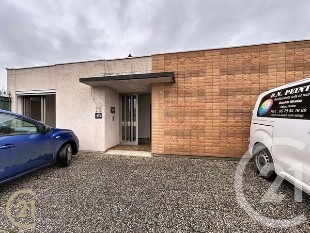 Local commercial à louer - 55.55 m2 - 77 - Seine-et-Marne