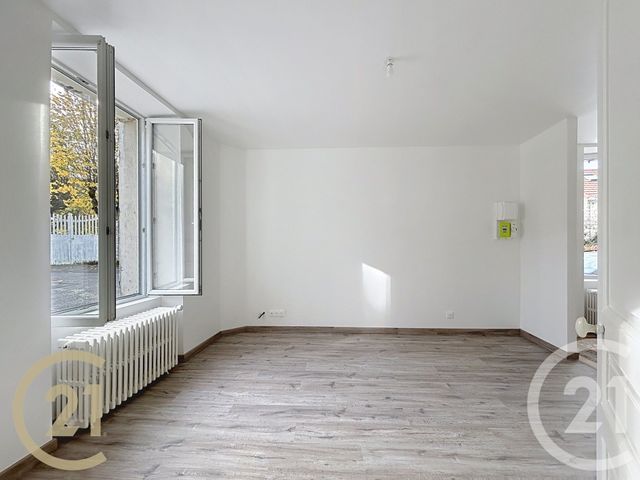 Maison &agrave; louer - 3 pi&egrave;ces - 70 m2 - Moret Sur Loing - 77 - ILE-DE-FRANCE