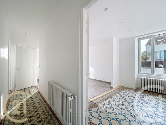 Maison &agrave; louer - 3 pi&egrave;ces - 70 m2 - Moret Sur Loing - 77 - ILE-DE-FRANCE
