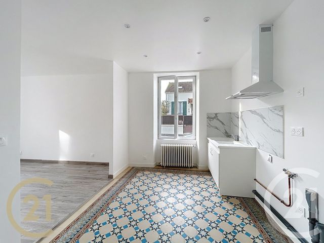 Maison &agrave; louer - 3 pi&egrave;ces - 70 m2 - Moret Sur Loing - 77 - ILE-DE-FRANCE