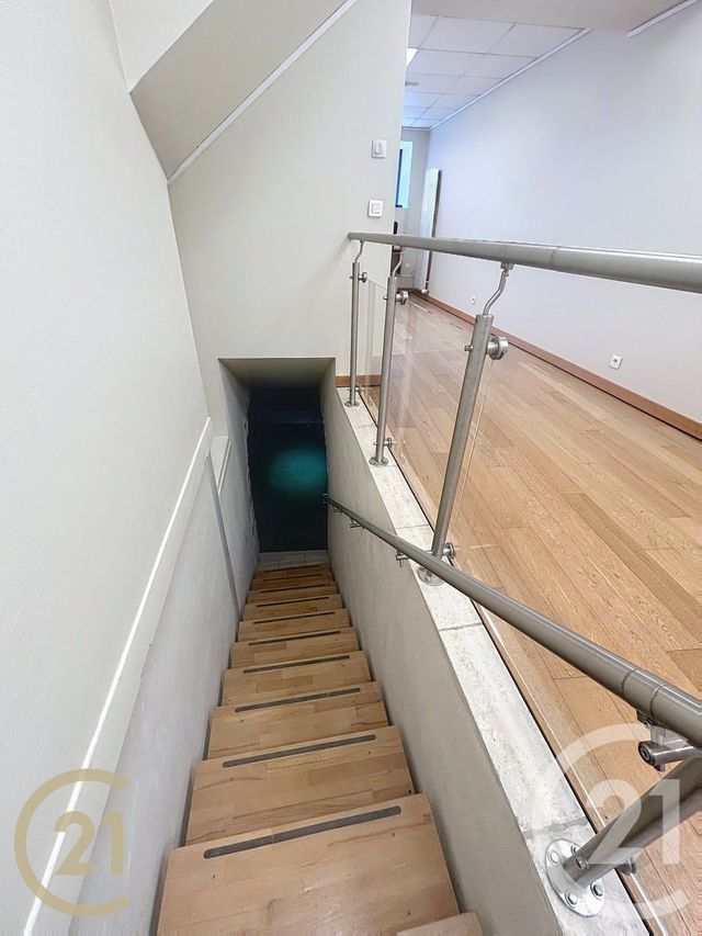Local commercial à louer - 82.87 m2 - 77 - Seine-et-Marne