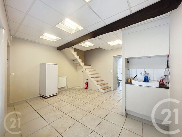 Local commercial à louer - 82.87 m2 - 77 - Seine-et-Marne