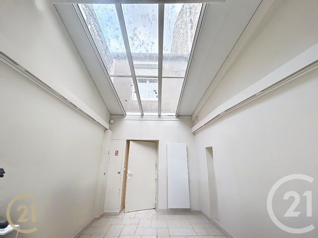 Appartement Local &agrave; louer - 1 pi&egrave;ce - 82,87 m2 - Moret Sur Loing - 77 - ILE-DE-FRANCE