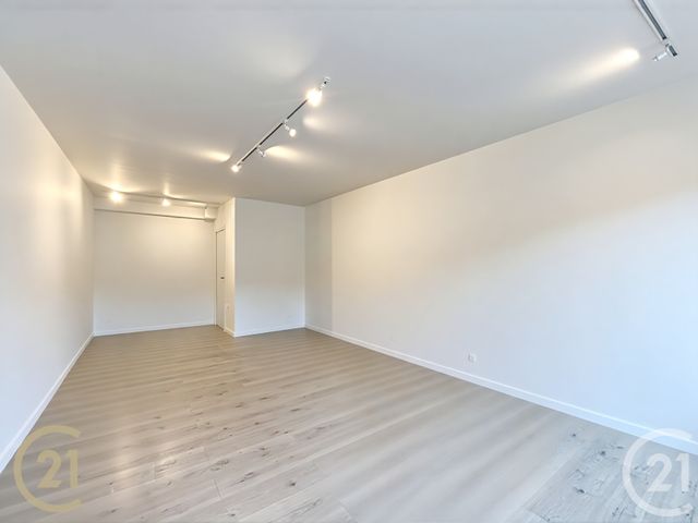 Appartement Local &agrave; louer - 1 pi&egrave;ce - 28 m2 - Voulx - 77 - ILE-DE-FRANCE