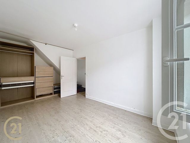 Maison &agrave; louer - 6 pi&egrave;ces - 117 m2 - Moret Sur Loing - 77 - ILE-DE-FRANCE