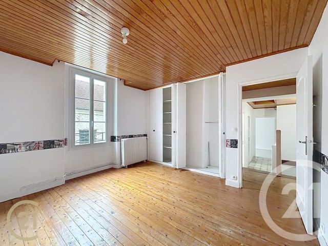 Maison &agrave; louer - 6 pi&egrave;ces - 117 m2 - Moret Sur Loing - 77 - ILE-DE-FRANCE