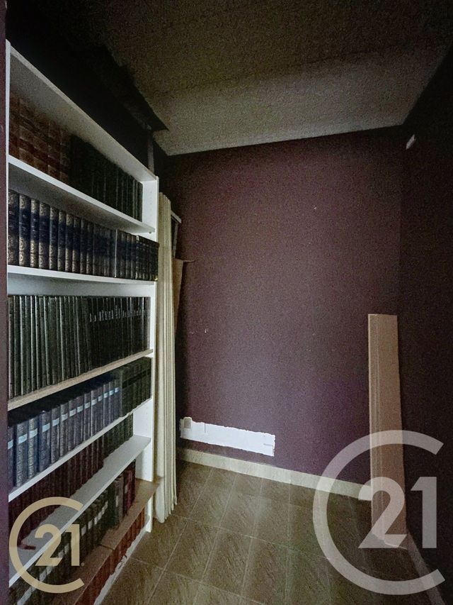 Appartement Local &agrave; louer - 2 pi&egrave;ces - 55,55 m2 - Champagne Sur Seine - 77 - ILE-DE-FRANCE