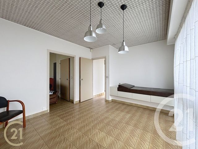 Appartement Local &agrave; louer - 2 pi&egrave;ces - 55,55 m2 - Champagne Sur Seine - 77 - ILE-DE-FRANCE