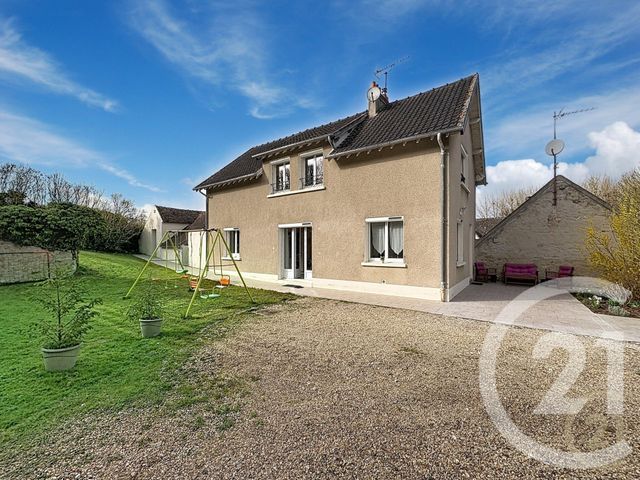 Maison &agrave; vendre - 5 pi&egrave;ces - 172,38 m2 - Dormelles - 77 - ILE-DE-FRANCE