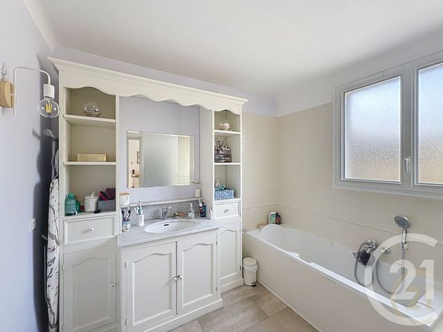 Maison &agrave; vendre - 5 pi&egrave;ces - 172,38 m2 - Dormelles - 77 - ILE-DE-FRANCE