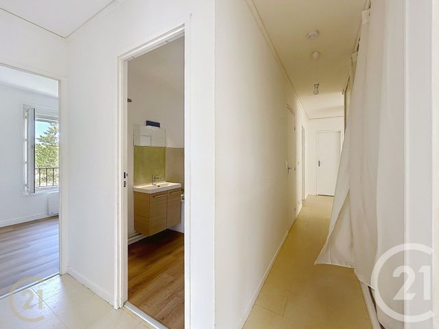 Appartement F4 &agrave; louer - 4 pi&egrave;ces - 100,09 m2 - St Mammes - 77 - ILE-DE-FRANCE