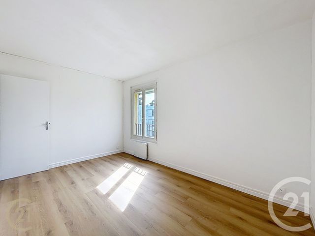Appartement F4 &agrave; louer - 4 pi&egrave;ces - 100,09 m2 - St Mammes - 77 - ILE-DE-FRANCE