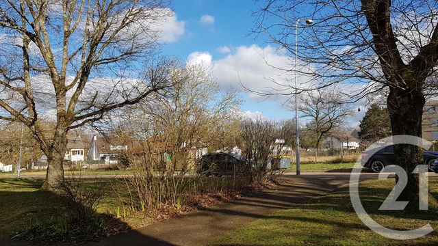 Appartement F3 &agrave; louer - 3 pi&egrave;ces - 81,02 m2 - St Mammes - 77 - ILE-DE-FRANCE