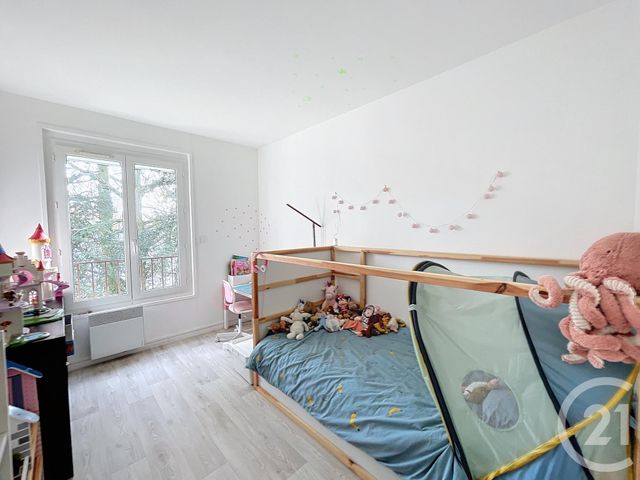Appartement F4 &agrave; louer - 4 pi&egrave;ces - 79,85 m2 - St Mammes - 77 - ILE-DE-FRANCE