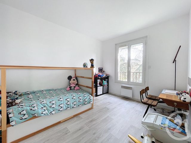 Appartement F4 &agrave; louer - 4 pi&egrave;ces - 79,85 m2 - St Mammes - 77 - ILE-DE-FRANCE