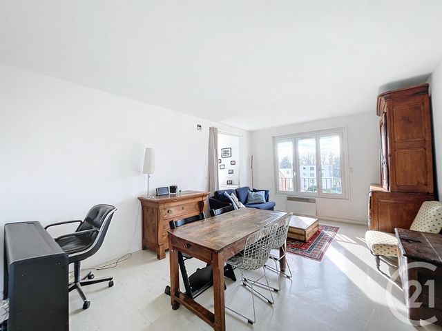 Appartement F4 &agrave; louer - 4 pi&egrave;ces - 79,85 m2 - St Mammes - 77 - ILE-DE-FRANCE