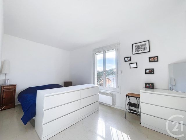 Appartement F4 &agrave; louer - 4 pi&egrave;ces - 79,85 m2 - St Mammes - 77 - ILE-DE-FRANCE