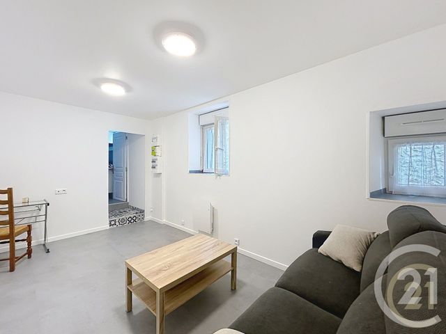 Appartement Studio &agrave; louer - 1 pi&egrave;ce - 22,75 m2 - St Mammes - 77 - ILE-DE-FRANCE