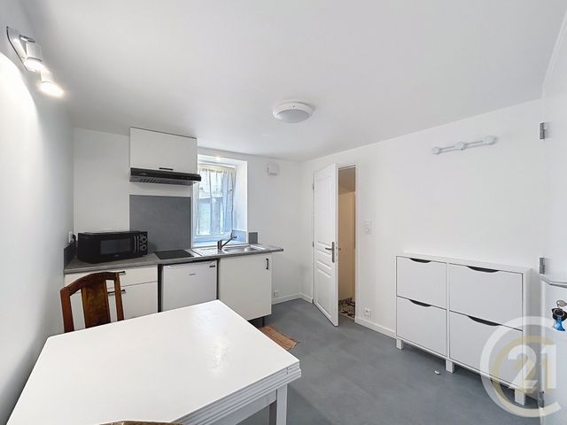 Appartement Studio &agrave; louer - 1 pi&egrave;ce - 22,75 m2 - St Mammes - 77 - ILE-DE-FRANCE