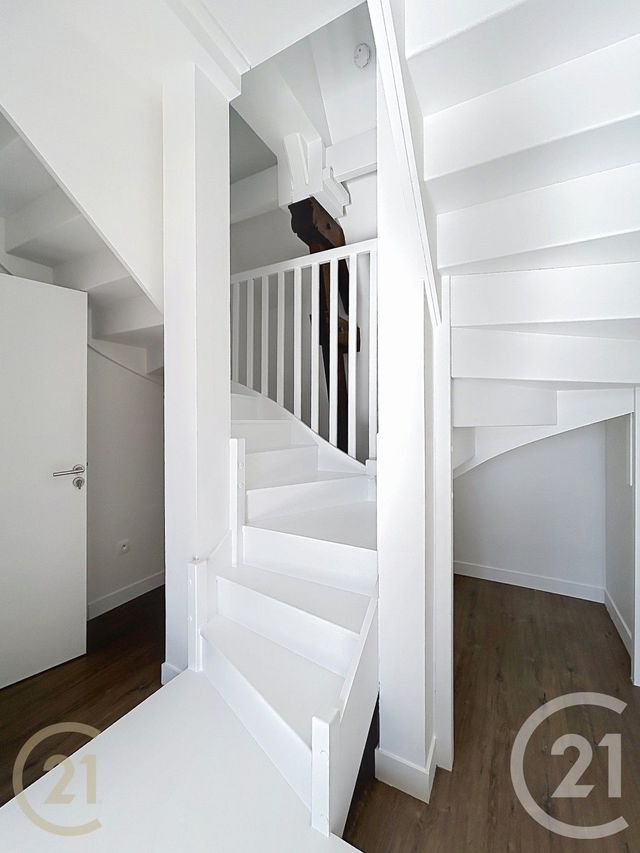 Appartement F4 &agrave; louer - 4 pi&egrave;ces - 86,51 m2 - Moret Sur Loing - 77 - ILE-DE-FRANCE