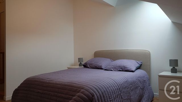 Appartement F2 &agrave; louer - 2 pi&egrave;ces - 45 m2 - Fontainebleau - 77 - ILE-DE-FRANCE
