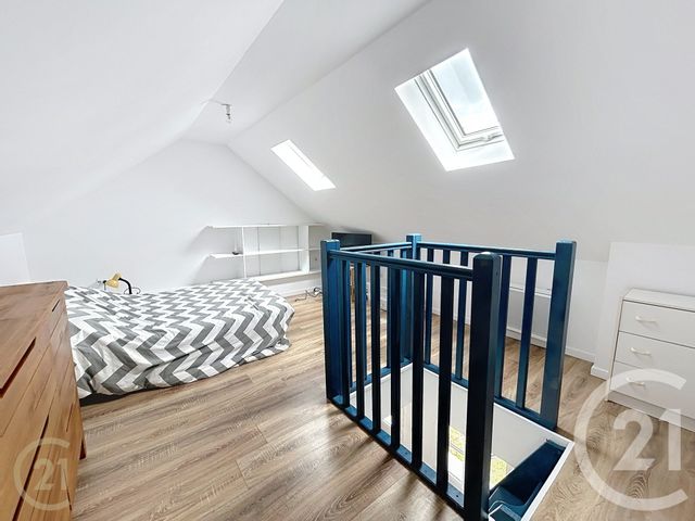 Maison &agrave; louer - 2 pi&egrave;ces - 20 m2 - Moret Loing Et Orvanne - 77 - ILE-DE-FRANCE