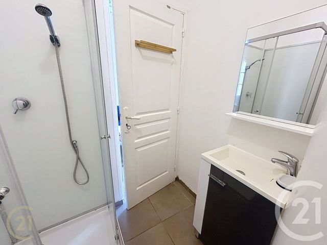 Maison &agrave; louer - 2 pi&egrave;ces - 20 m2 - Moret Loing Et Orvanne - 77 - ILE-DE-FRANCE