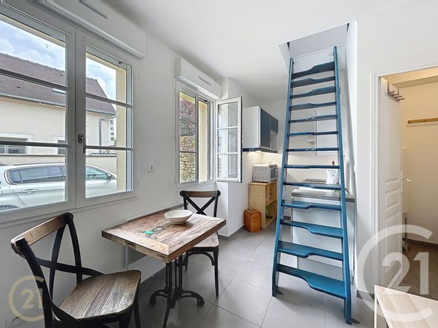 Maison &agrave; louer - 2 pi&egrave;ces - 20 m2 - Moret Loing Et Orvanne - 77 - ILE-DE-FRANCE