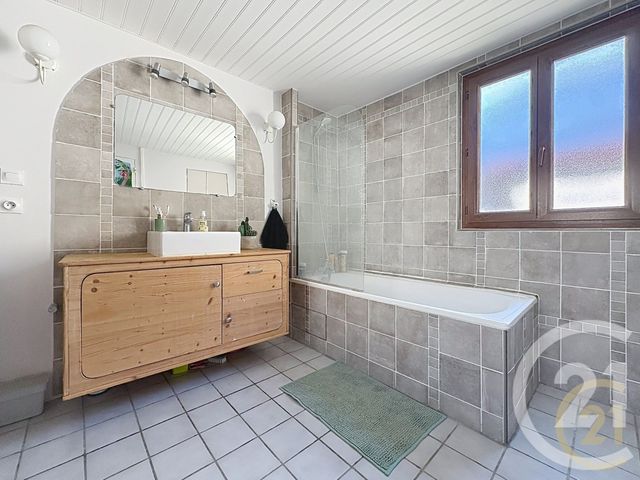 Maison &agrave; louer - 3 pi&egrave;ces - 72,09 m2 - Moret Sur Loing - 77 - ILE-DE-FRANCE