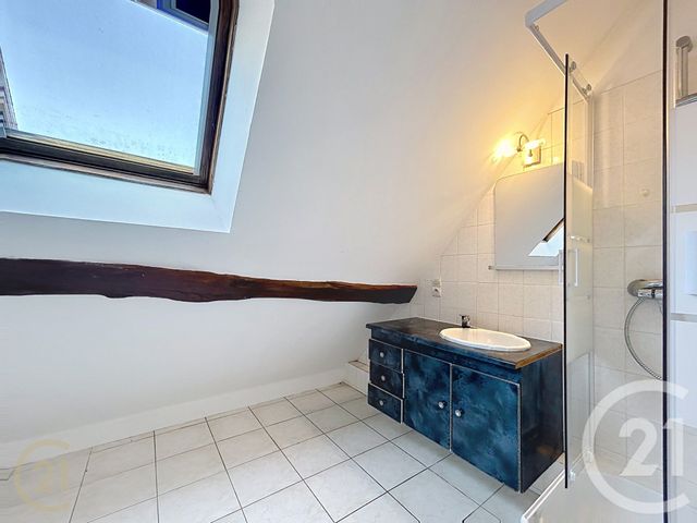 Maison &agrave; louer - 2 pi&egrave;ces - 80,93 m2 - Dormelles - 77 - ILE-DE-FRANCE