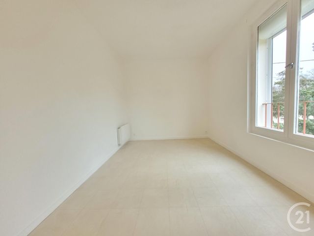 Appartement F4 &agrave; louer - 4 pi&egrave;ces - 80,07 m2 - St Mammes - 77 - ILE-DE-FRANCE