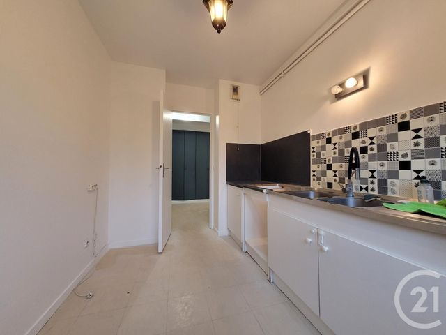 Appartement F4 &agrave; louer - 4 pi&egrave;ces - 80,07 m2 - St Mammes - 77 - ILE-DE-FRANCE