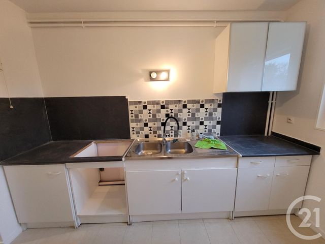 Appartement F4 &agrave; louer - 4 pi&egrave;ces - 80,07 m2 - St Mammes - 77 - ILE-DE-FRANCE