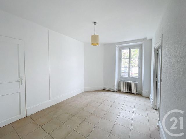 Maison &agrave; louer - 5 pi&egrave;ces - 102,28 m2 - Moret Loing Et Orvanne - 77 - ILE-DE-FRANCE