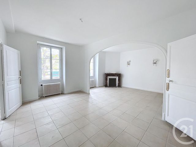 Maison &agrave; louer - 5 pi&egrave;ces - 102,28 m2 - Moret Loing Et Orvanne - 77 - ILE-DE-FRANCE