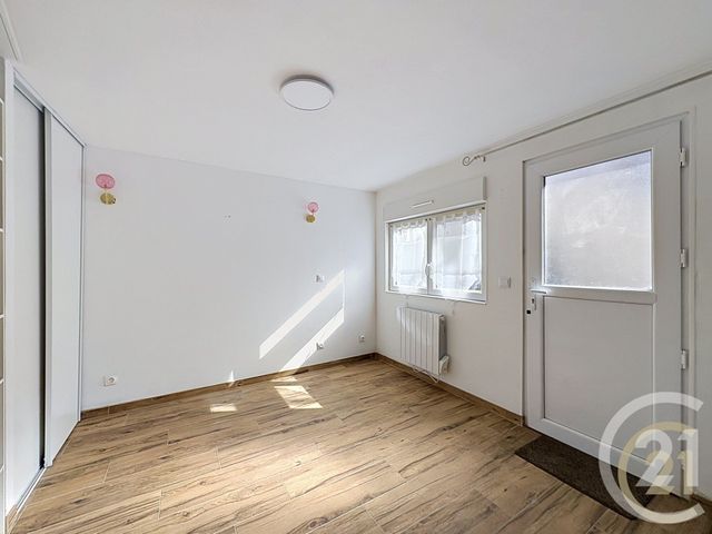 Appartement Studio &agrave; vendre - 1 pi&egrave;ce - 16,87 m2 - Champagne Sur Seine - 77 - ILE-DE-FRANCE