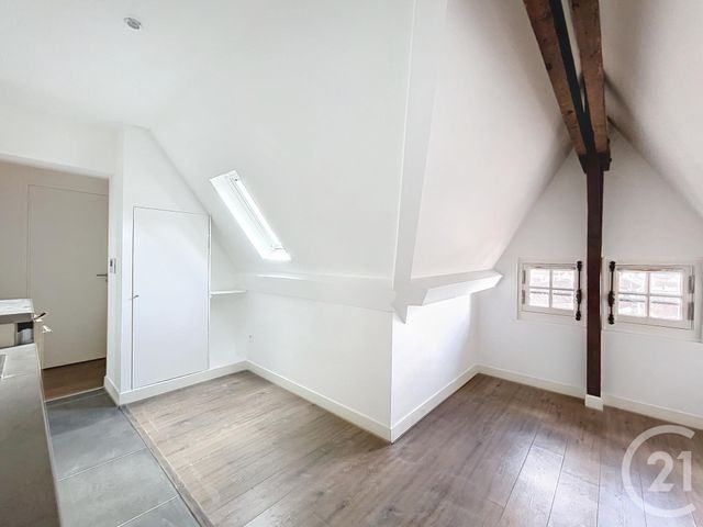 Appartement Studio &agrave; louer - 1 pi&egrave;ce - 21,16 m2 - Moret Loing Et Orvanne - 77 - ILE-DE-FRANCE